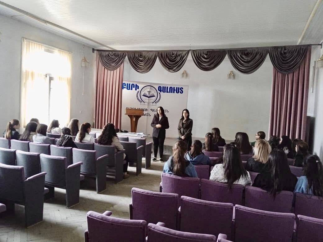 Հանդիպում “Nor Luyce” Mentoring Center for Youth-ի հետ